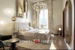 4-BEDROOM LUXURY PENTHOUSE FOR SALE IN FLORENCE, PALAZZO PORTINARI SALVIATI