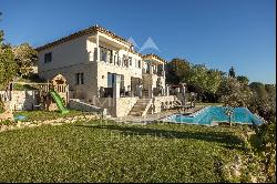 Saint-Paul-de-Vence - Walking distance from the village - Brand new contemporary villa