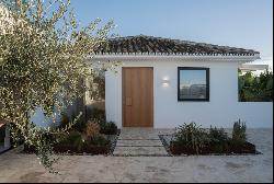 Villa in Nueva Andalucia in three styles: modern-Andalusian-Scandinavian