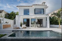 Villa in Nueva Andalucia in three styles: modern-Andalusian-Scandinavian