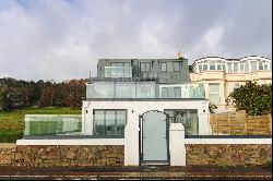 Luxury Apartment With Terrace And Sea Views