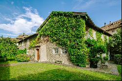 VILLA IN ONE OF THE MOST CHARMING LOCATIONS OF BOLZANO