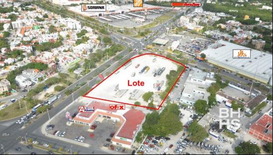 3421 - Lot for Sale Cancun on Kabah Av. with Xcaret Av. S.M. 21, Cancún 77500