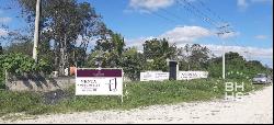 5592:Land for sale by highway Cancún Leona Vicario, Cancún 77590