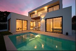 Exclusive Detached Villas in Alfaz del Pi, Costa Blanca, Alfaz del Pi 03580