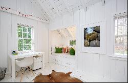 Ultra Chic Cottage in Wainscott South