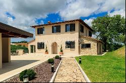 Country house with vineyards and olive groves