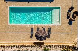 Independent house with pool and view of Noto