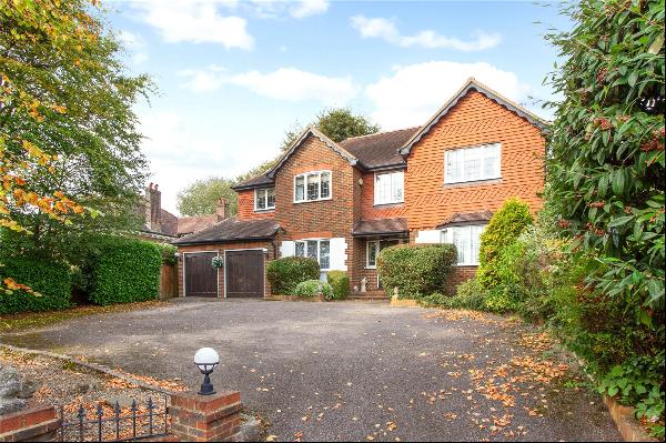 Manor Way, Purley, Surrey, CR8 3BH