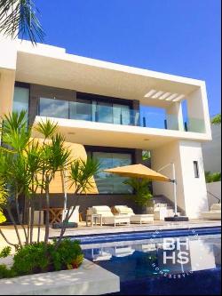 5603-House for Sale Puerto Cancun with Dock, Cancún 77500