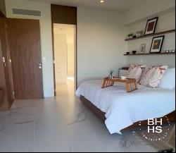 5673 -- 2 bedroom apartment for sale WOHA in Puerto Cancun, Cancún 77500