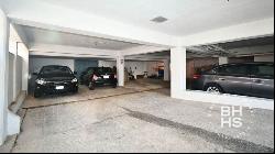 5730-Building for Sale Downtown Cancun Steps from the Hotel Zone, Cancún 77500