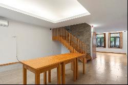 Semi-detached house, 5 bedrooms, for Sale