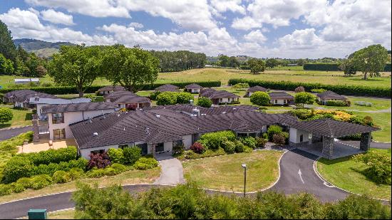 Lakeside Spa & Resort - 987 - 1002 Tirau Road, Karapiro