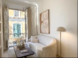 Newly renovated elegant apartment in the historic centre of Mala, Malaga 29008