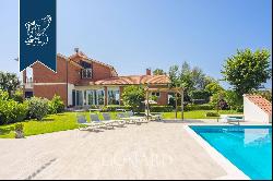 Seafront estate with a garden and a private pool for sale on Lazio's coast, between San Fe