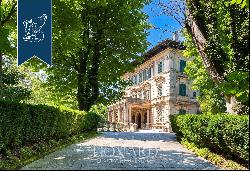 Monumental period villa surrounded by a private park for sale in Liguria, near Genoa