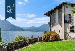 Panoramic villa with a view over Bellagio for sale in Varenna, directly by the lake