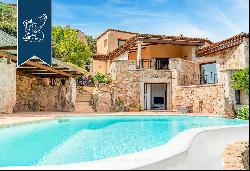 Lovely estate with a pool for sale in the heart of Costa Smeralda, at a stone's throw from