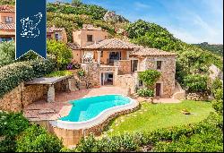 Lovely estate with a pool for sale in the heart of Costa Smeralda, at a stone's throw from