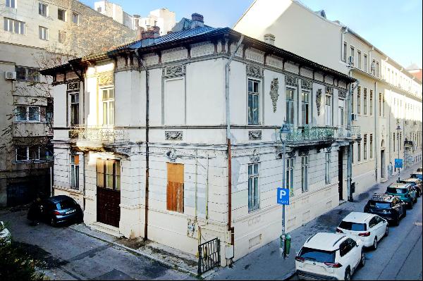 Doctor Iosif Patzelt's House, Pre-War from 1880