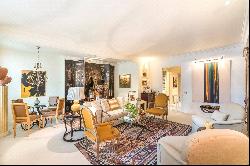 Nevern Square, Earl's Court, London, SW5 9NN