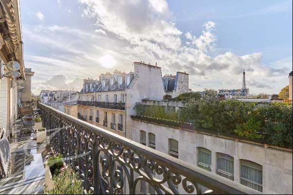 Exceptional Apartment - 7th Arrondissement of Paris