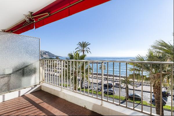 3-room apartment on the seafront of Menton