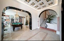 Exceptional Belle-Epoque property located on the legendary Corniche d’Or