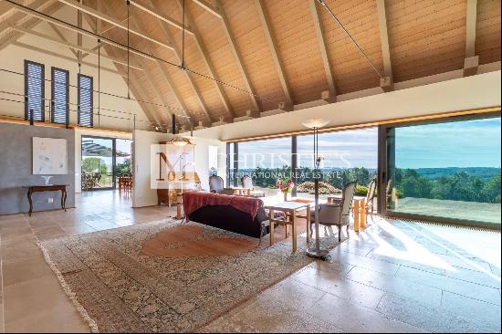 Beautiful architect's house with stunning views Dordogne