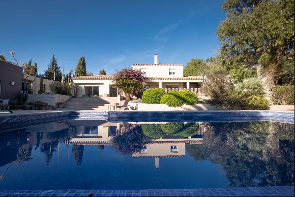 HOUSE WITH SWIMMING POOL, GARAGE, OUTBUILDING AND TREE-LINED GROUNDS