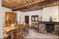 Roquefort les Pins - Charming farmhouse with independent apartment