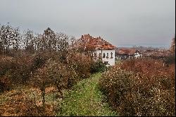 Cula Voiculescu, rare fortified house from the 18th century