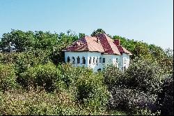 Cula Voiculescu, rare fortified house from the 18th century