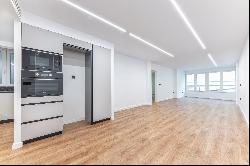 Refurbished 3BR Luxury Apartme