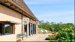 Beautiful architect's house with stunning views Dordogne