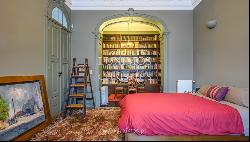 Restored 4-bedroom house for sale in the center of Porto, Portugal