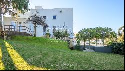 4 bedroom luxury villa with pool and garden, for sale, in Gaia, Porto, Portugal
