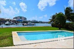 3640 - House for sale overlooking the Nichupte Lagoon in Cancun, Cancun 77500