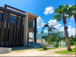 5964-House for Sale Puerto Cancun with Luxury Finishes, Cancún 77500