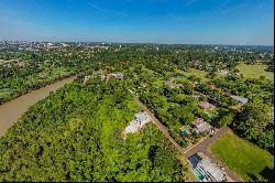 Exclusive land with a view of the Paraná River in the Paraná Country Club condom