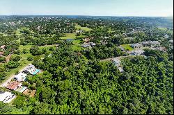 Exclusive land with a view of the Parana River in the Parana Country Club condom