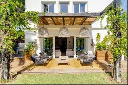 Charming beachside luxury villa in Marbesa, Marbella 29604