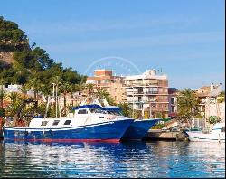 Luxurious Penthouse in Denia, Club Nautico - An Idyllic Retreat , Dénia 03700