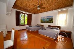 5828-House for Sale in Cancun Hotel Zone Villas Laguna Mar 9, Cancun 77500