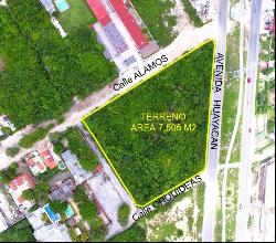 5143 - Land for Sale in Ave. La Luna, Cancún 77500