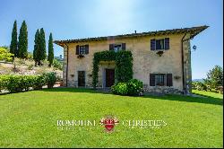 ESTATE WITH VINEYARDS AND OLIVE GROVE FOR SALE IN TUSCANY, FLORENCE