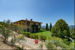 Tuscany - ESTATE, AGRITURISMO WITH VINEYARDS AND OLIVE GROVE FOR SALE IN FLORENCE