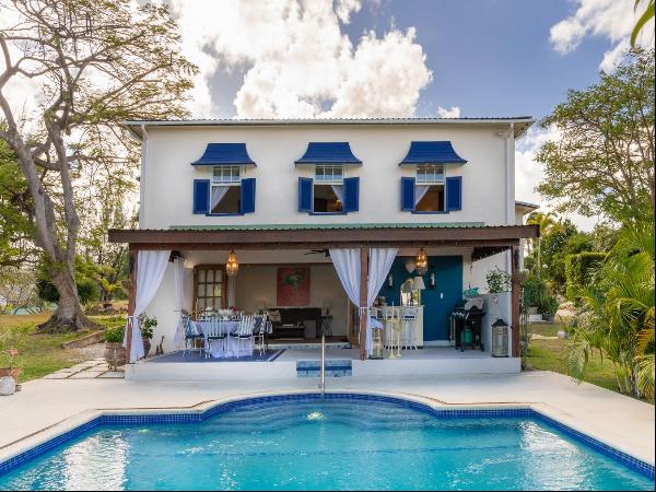 Outstanding, modernized 6-bedroom family house on the west coast of the island with a warm