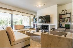 300 sqm flat for sale in Encinar de los Reyes, Madrid 28055